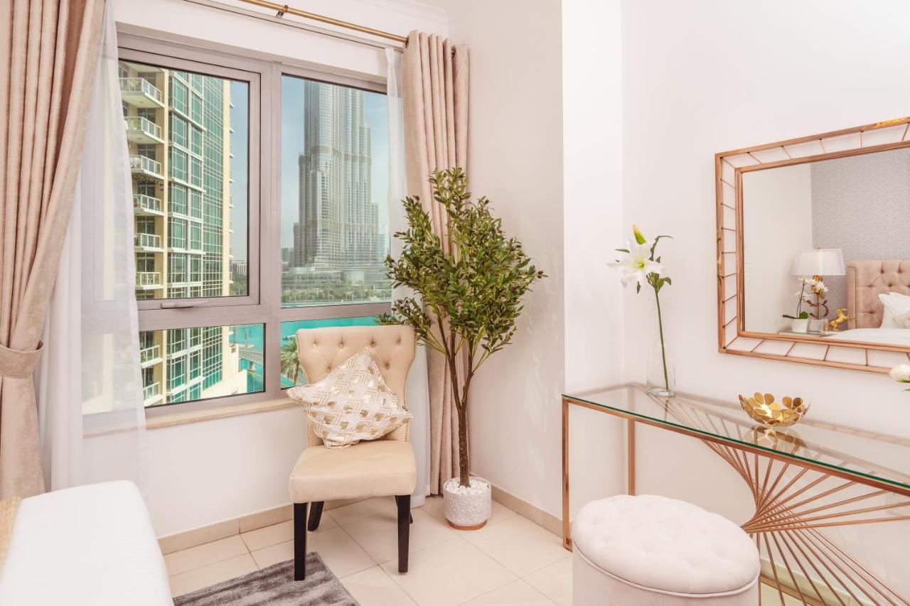 Elite Royal Apartment - Full Burj Khalifa & Fountain View - Magnum دبي المظهر الخارجي الصورة